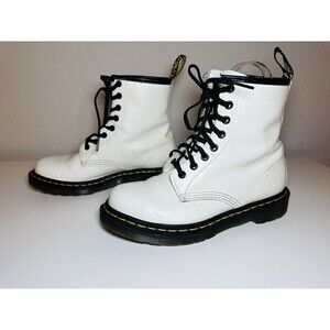Doc Dr Martens Air‎ Wair 11821 White Combat Boots Women’s Size 7 US 38 EU